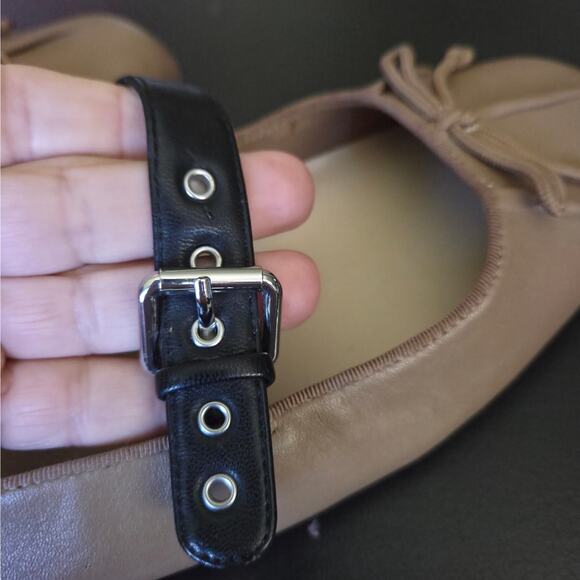 NWOB Nine West Taupe Beige Black Leather ZAIB Coquette Feminine Ballet Flats 10M - Picture 6 of 10